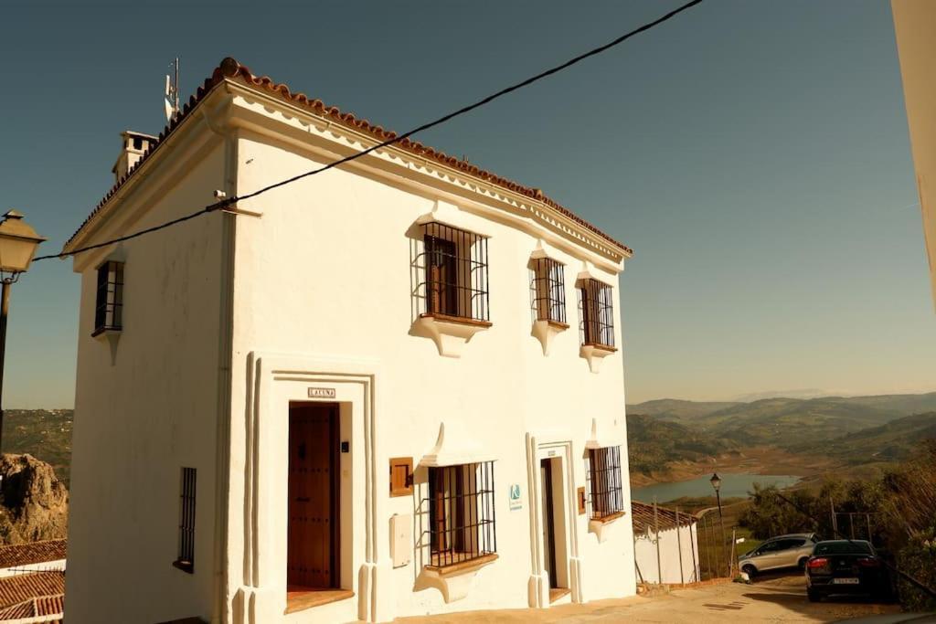 דירות סהרה דה לה סיירה Casa Mirador Atalaya De Zahara מראה חיצוני תמונה